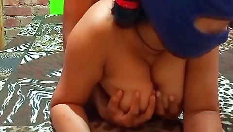 Jmac, ala in booty video