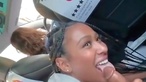 Mature andi seductiveo