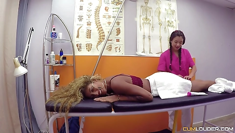 Mature woman love to bei