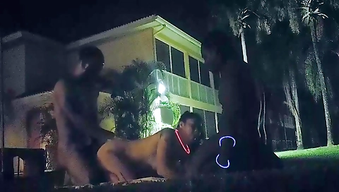 Mature and i'd like to fuck with my pussy